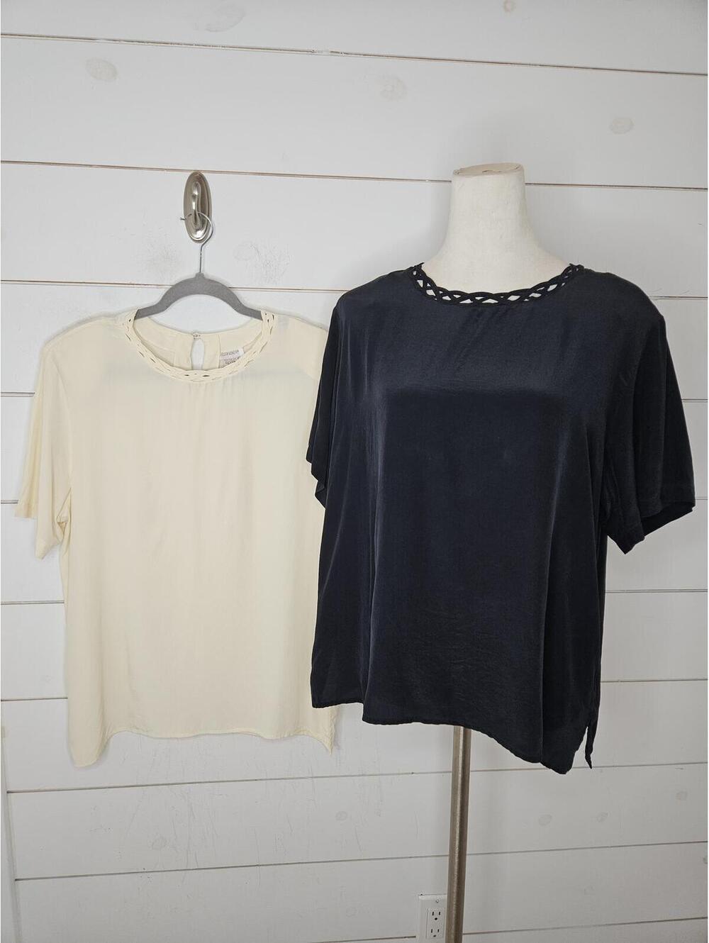 Vintage 90s Lot of 2 Ellen Ashley 1XL/1X navy blue & cream silk blouses